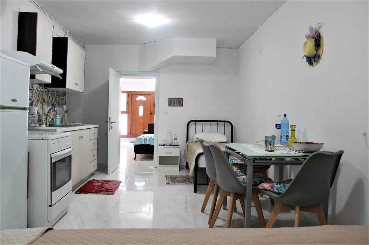 Sissy Apartments By The Sea Nikiana Luaran gambar