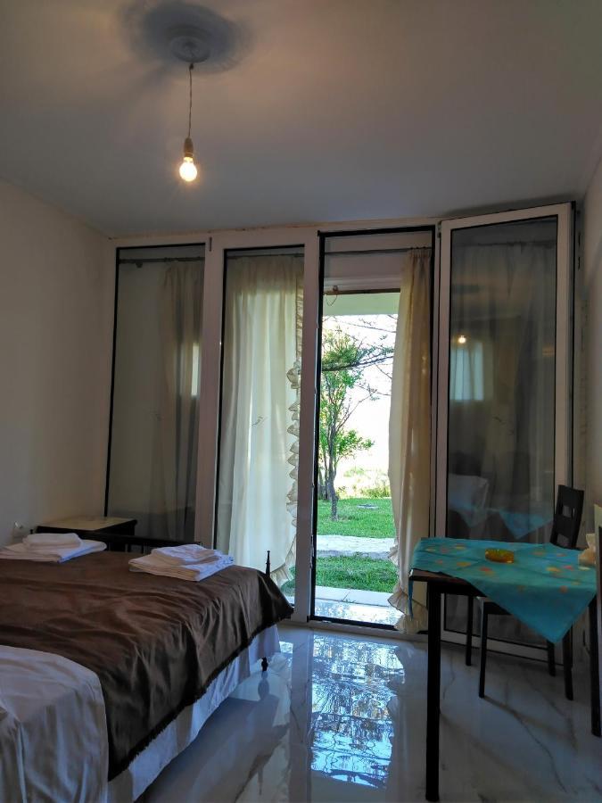 Sissy Apartments By The Sea Nikiana Luaran gambar